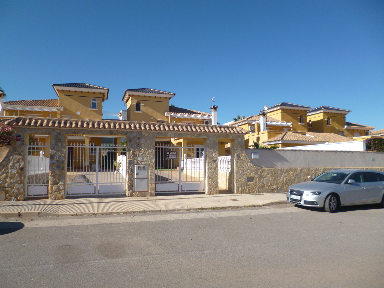 F1118: Villa for sale in La Zenia