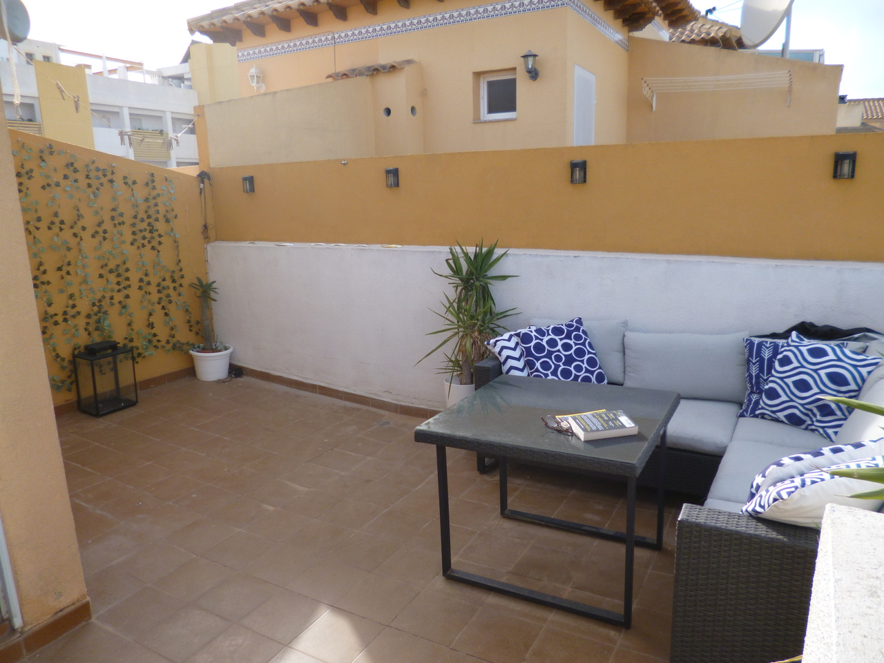 F2038: Town house for sale in Villamartin