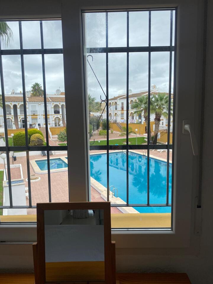 F2048: Apartment for sale in Villamartin