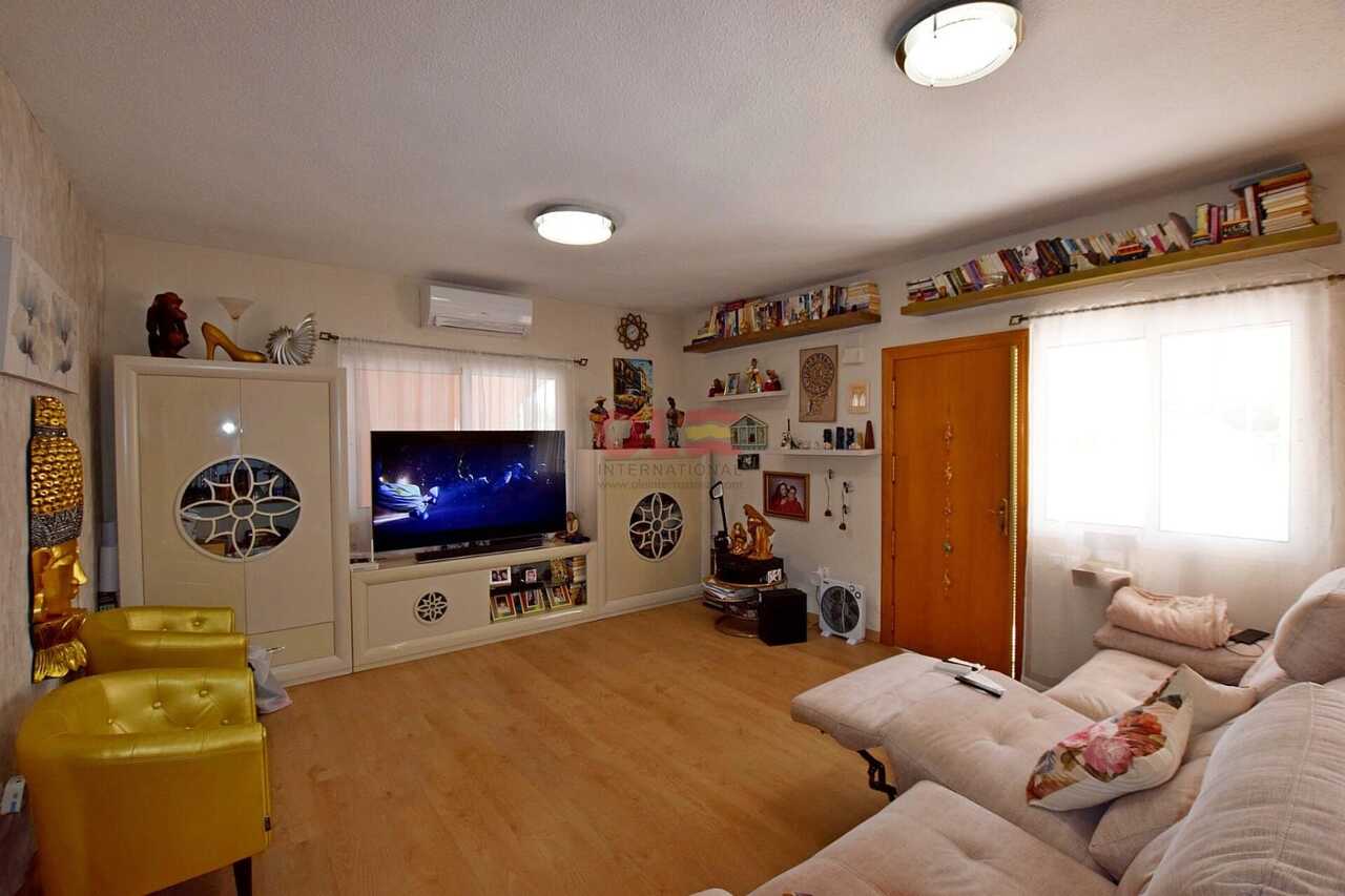 F1156: Villa for sale in Cabo Roig